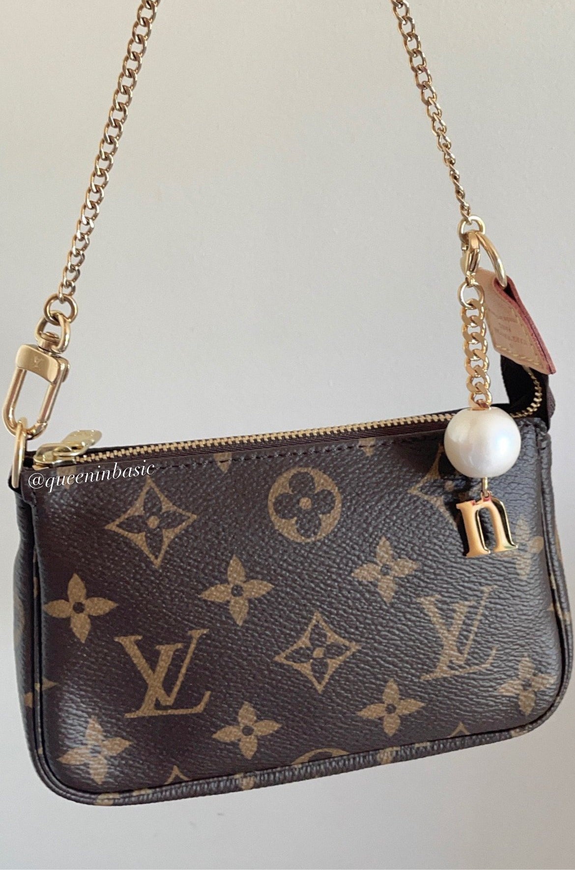 Louis Vuitton Zipper Pull/Charm On Necklace Chain